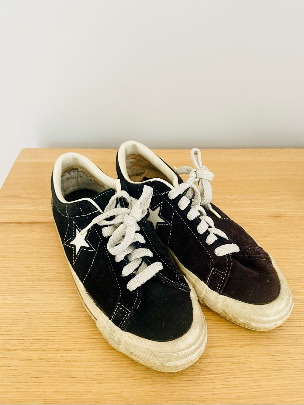 Vintage 1995-96 CONVERSE navy/white suede One Star Sneakers - Picture 4 of 8